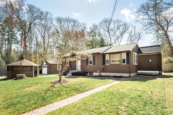 30 County Rd, Freetown, MA 02717