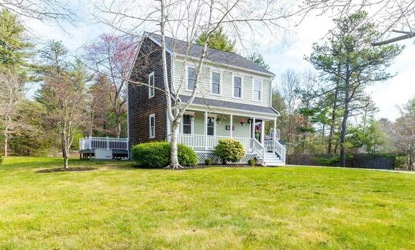 10 Priscilla Mullins Way, Carver, MA 02330