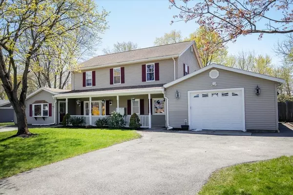 33 Coolidge Rd, Danvers, MA 01923