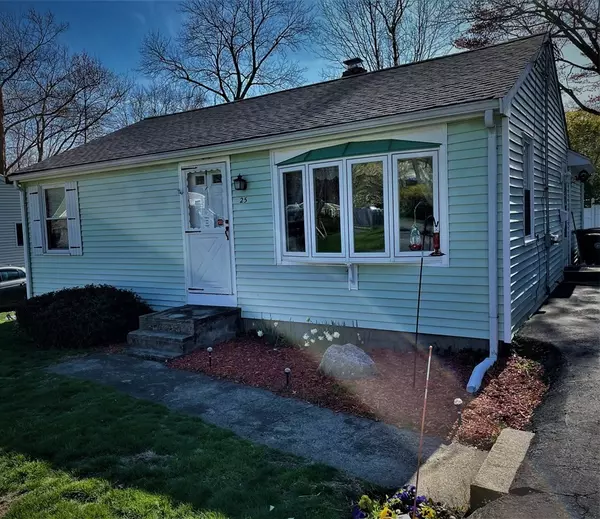 25 Longo St, Brockton, MA 02301