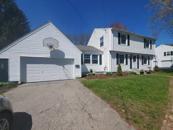 North Andover, MA 01845,75 Meadow Ln