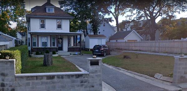 6 Custer St, Brockton, MA 02301