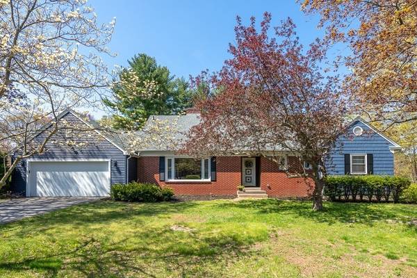 805 Dewey St, West Springfield, MA 01089