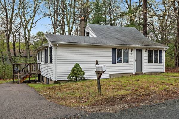 10 Leon Road, Holbrook, MA 02343