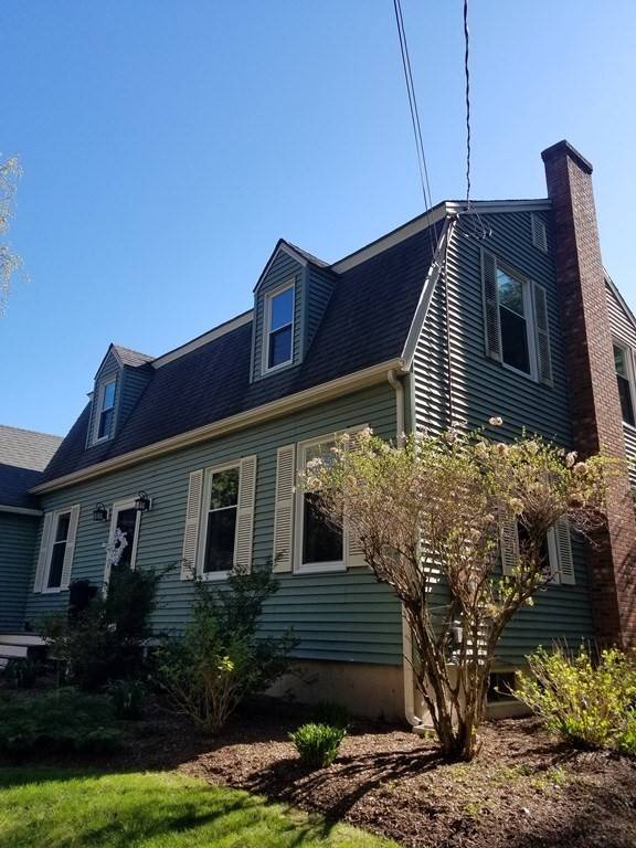 286 N Silver Ln, Sunderland, MA 01375