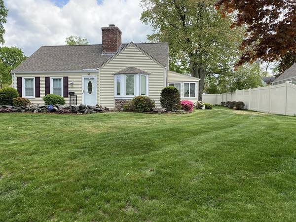 37 Pilgrim Road, Springfield, MA 01118