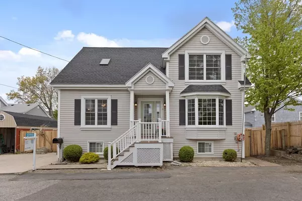 4 Belmont Pl, Everett, MA 02149