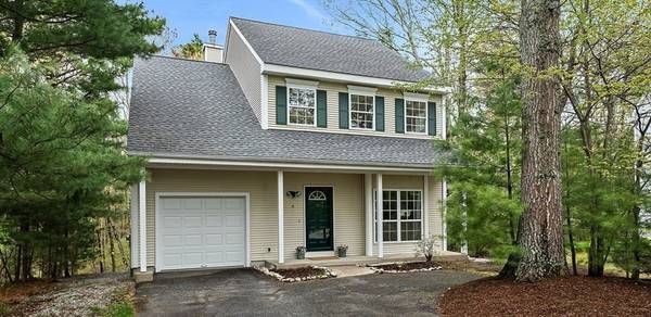 8 Balcom Dr, Foxboro, MA 02035