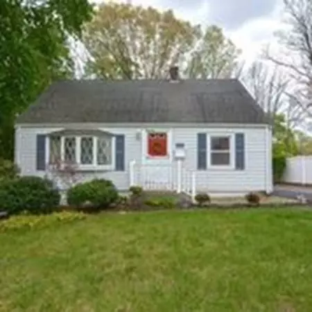 37 Royal Rd,  Worcester,  MA 01603