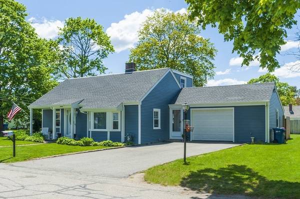 Seekonk, MA 02771,16 Pershing