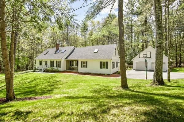 2 Pocumtuck Drive, Deerfield, MA 01373