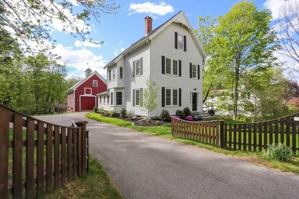 7 N Main St, Sherborn, MA 01770