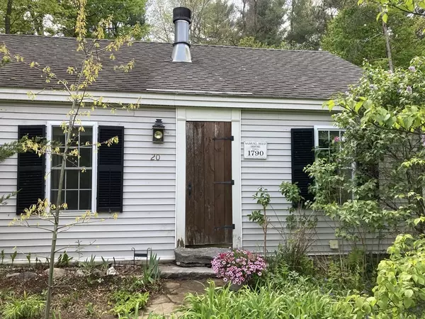 20 White St, Littleton, MA 01460