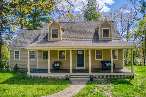 7 Helena Dr, Tyngsborough, MA 01879