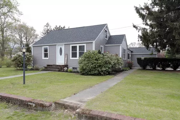 56 Lawson Ave, Acushnet, MA 02743