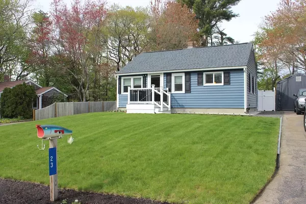 23 Summit St, Middleboro, MA 02346