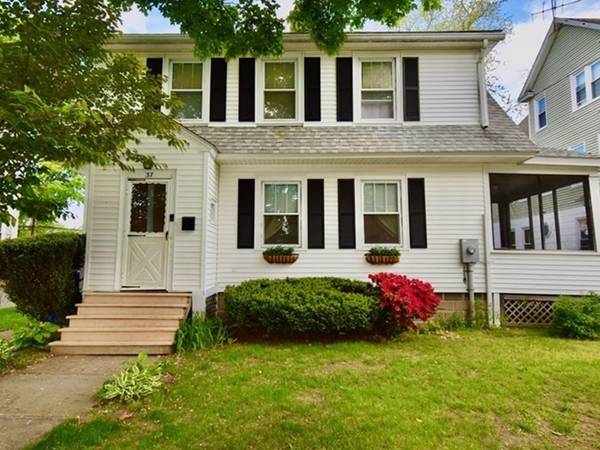 37 Chilson St, Springfield, MA 01118