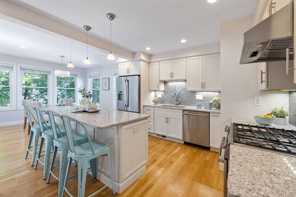 17 Knox St, Belmont, MA 02478