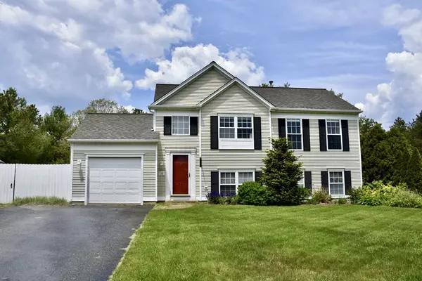 18 Dickson Dr, Plymouth, MA 02360