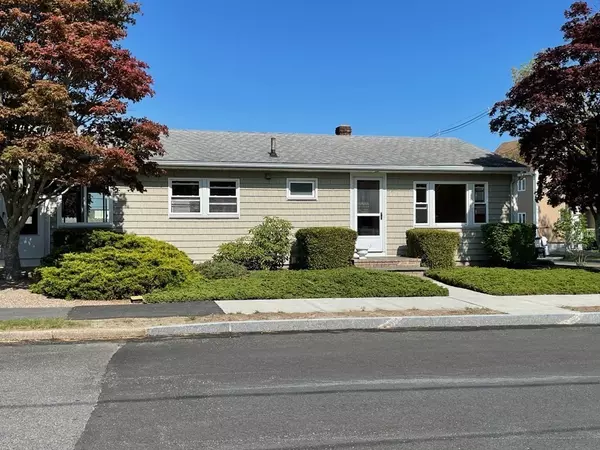 36 Puritan St, Dartmouth, MA 02748