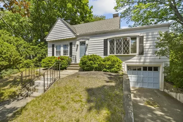 55 Chadwick Street, Haverhill, MA 01835