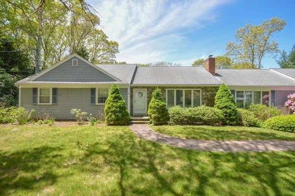 3 Ironwood Lane, Falmouth, MA 02556