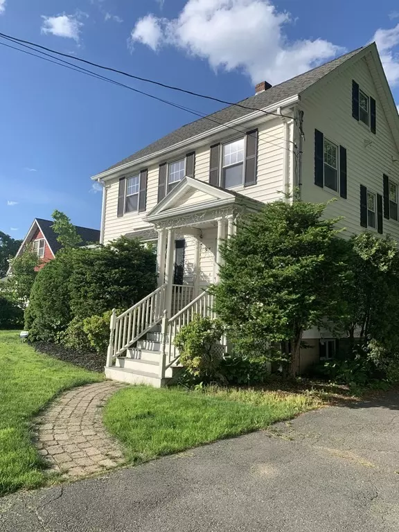 527 Lynnfield St, Lynn, MA 01904