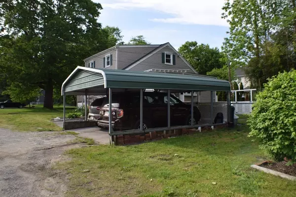 Somerset, MA 02726,100 Roberge St