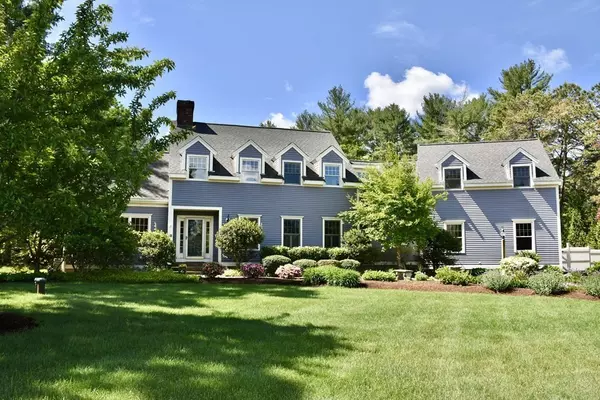 18 Pinehill Lane, Marion, MA 02738