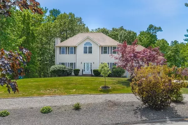 16 Overlook Drive, Tyngsborough, MA 01879