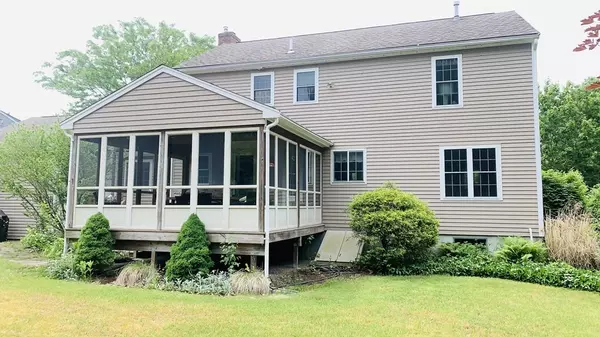 Norton, MA 02766,5 Fieldstone Cir