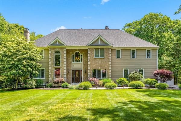 40 Newell Drive, Franklin, MA 02038