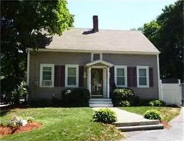 909 Salem Street, Lynnfield, MA 01940