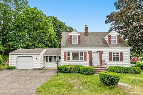 6 Lakeview Terrace, Woburn, MA 01801