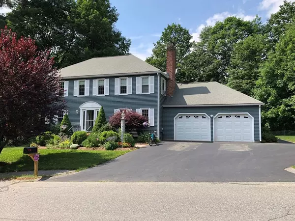 7 Stillwater Heights Dr, West Boylston, MA 01583