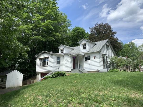 18 N Merrifield Rd, Bernardston, MA 01337