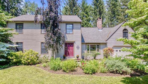 87 Hillside Rd, Deerfield, MA 01373