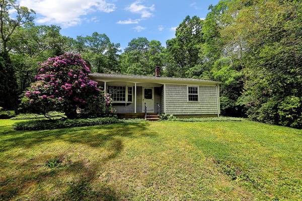 1735 Drift Road, Westport, MA 02790