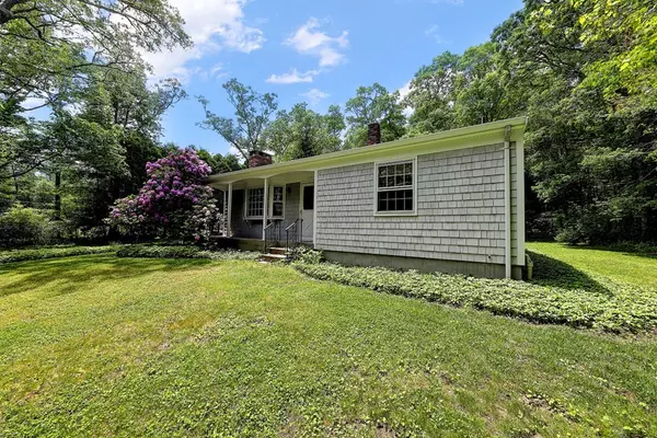 Westport, MA 02790,1735 Drift Road