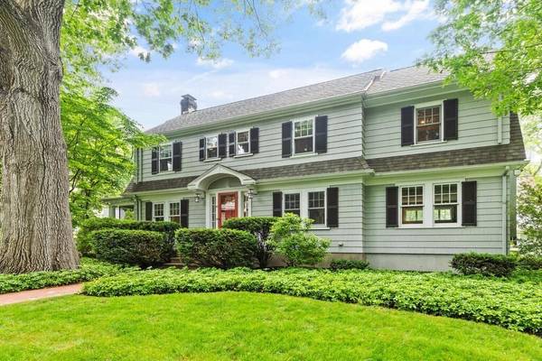 40 Locust Avenue, Lexington, MA 02421