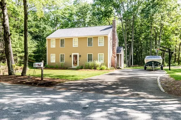 298 Eastside Rd, Wrentham, MA 02093