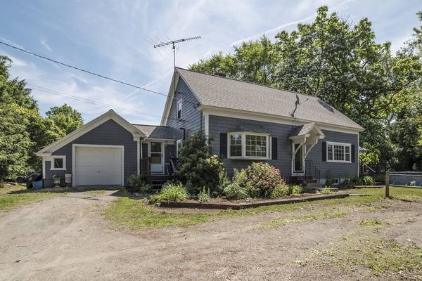 109 Hinsdale Rd, Northfield, MA 01360