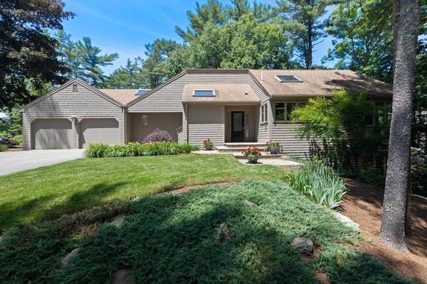 12 Trout Farm Lane, Duxbury, MA 02332