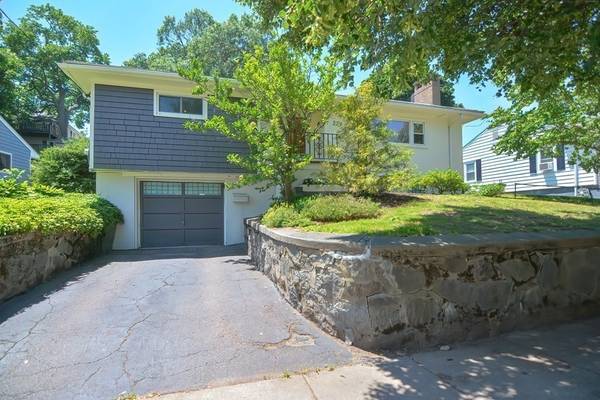 23 Glencliff Rd, Boston, MA 02131