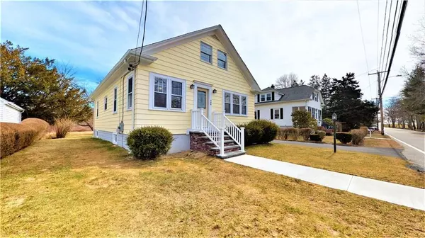 520 Middle Highway, Barrington, RI 02806