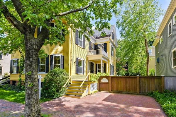 25 Walker Street, Cambridge, MA 02138