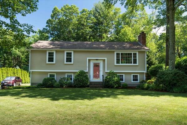 19 Juniper Brook Rd, Northborough, MA 01532