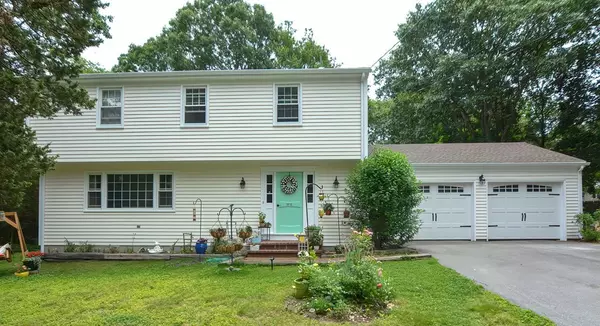 Bristol, RI 02809,8 Juniper Ct