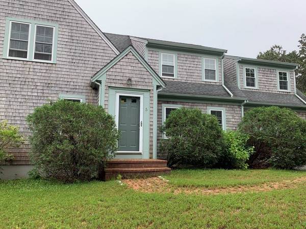 5 Sandy Shore Way, Harwich, MA 02645