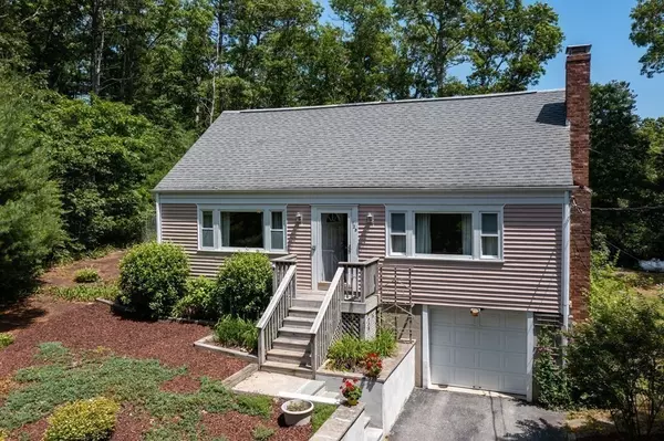 Bourne, MA 02559,128 Lake Dr